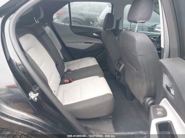 2GNAXHEV5J6268920 Chevrolet EQUINOX LS