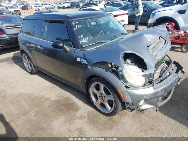 2008 MINI COOPER S CLUBMAN WMWMM335X8TP88002 Photo 0