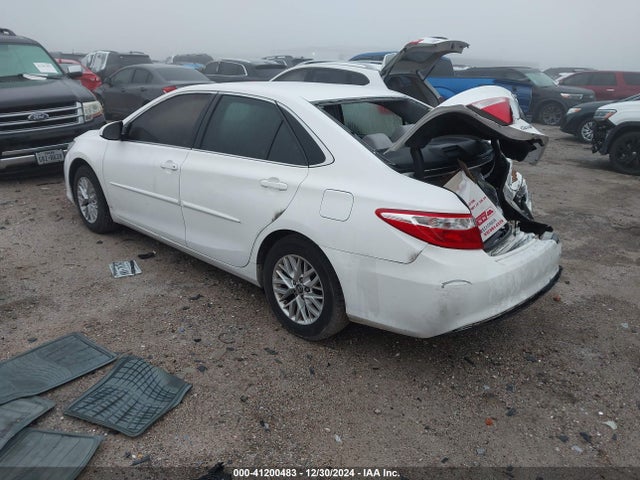 Toyota CAMRY LE 2017 4T1BF1FK8HU324075 Image 3