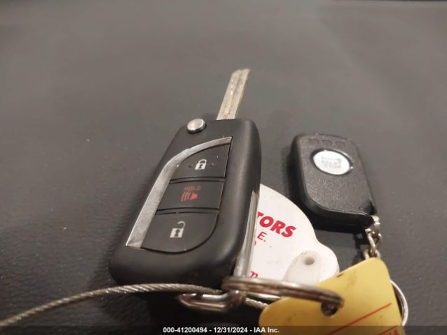 2T3G1RFV7LC071989 Toyota RAV4 LE