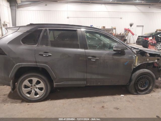 2T3G1RFV7LC071989 Toyota RAV4 LE