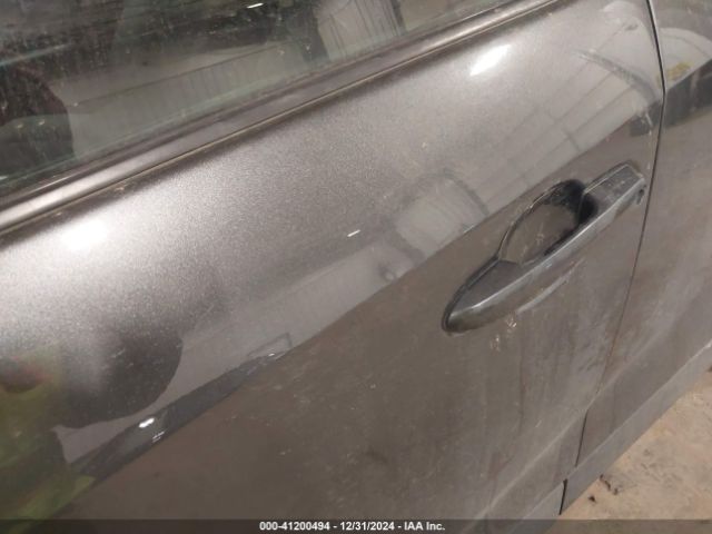 2T3G1RFV7LC071989 Toyota RAV4 LE