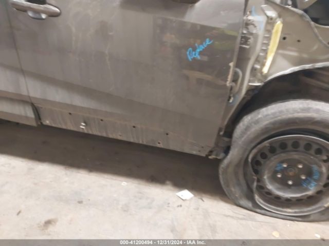 2T3G1RFV7LC071989 Toyota RAV4 LE