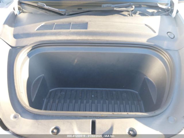5YJYGDED4MF123311 Tesla Model Y Standard Range Rear-wheel Drive