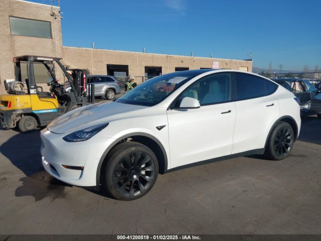 5YJYGDED4MF123311 Tesla Model Y Standard Range Rear-wheel Drive