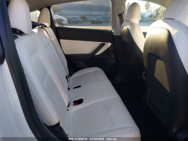 5YJYGDED4MF123311 Tesla Model Y Standard Range Rear-wheel Drive