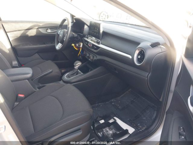 2020 KIA FORTE 3KPF24AD6LE244499 Photo 4