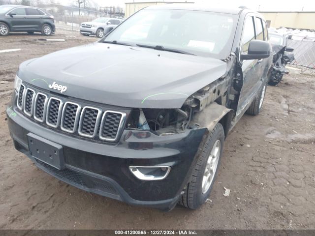 1C4RJEAG9HC888111 Jeep Grand Cherokee Laredo 4x2