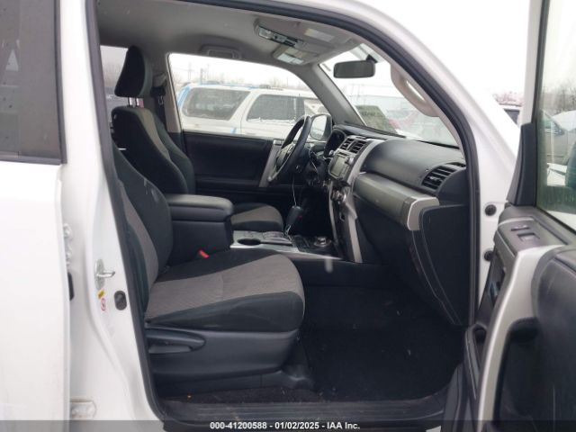 JTEBU5JR8J5516419 Toyota 4RUNNER SR5