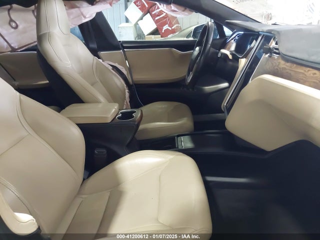 2016 TESLA MODEL S 5YJSA1E2XGF158976 Photo 4
