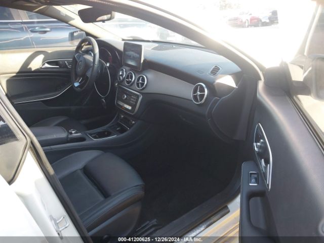 2018 MERCEDES-BENZ CLA 250 WDDSJ4EB1JN561132 Photo 4