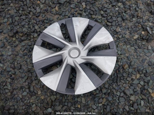 7SAYGDEE6NF451259 Tesla Model Y Long Range Dual Motor All-wheel Drive