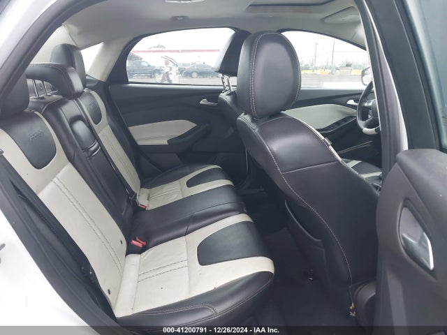 Ford FOCUS SE 2014 1FADP3F21EL237504 Image 8