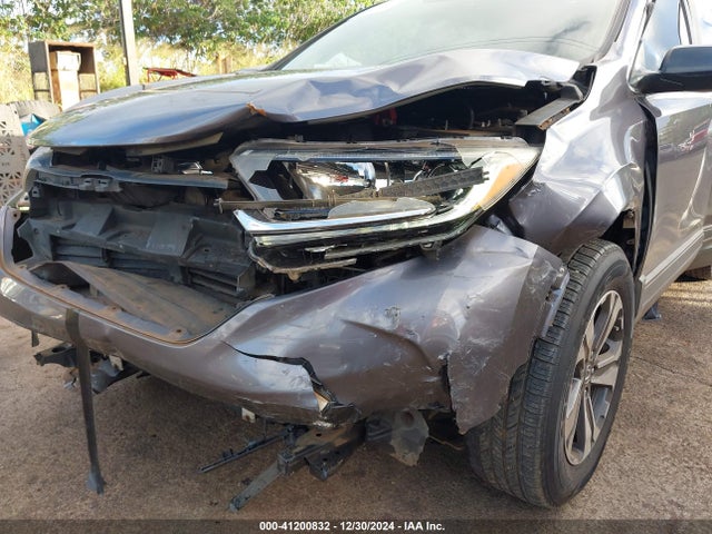 Honda CR-V LX 2017 7FARW5H38HE004333 Image 6
