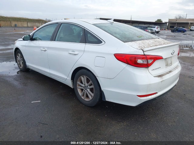 Hyundai SONATA SE 2015 5NPE24AF0FH214623 Image 3