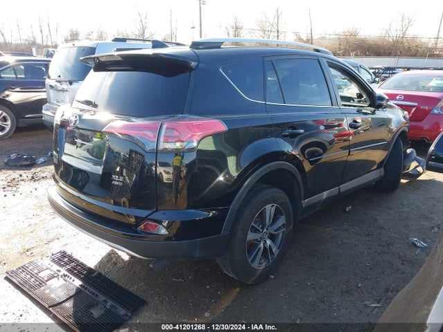 2T3RFREV3GW420209 Toyota Rav4 Xle