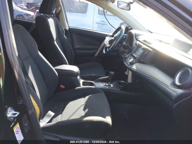 2T3RFREV3GW420209 Toyota Rav4 Xle