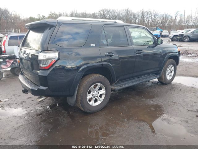 2018 TOYOTA 4RUNNER JTEBU5JR6J5542341 Photo 3