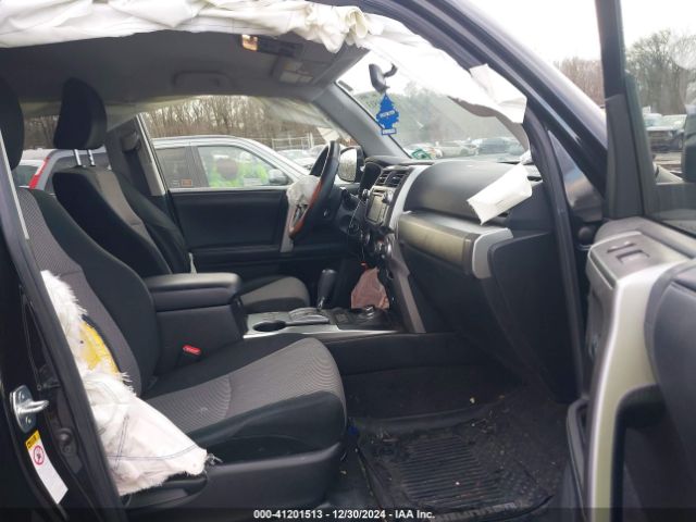2018 TOYOTA 4RUNNER JTEBU5JR6J5542341 Photo 4