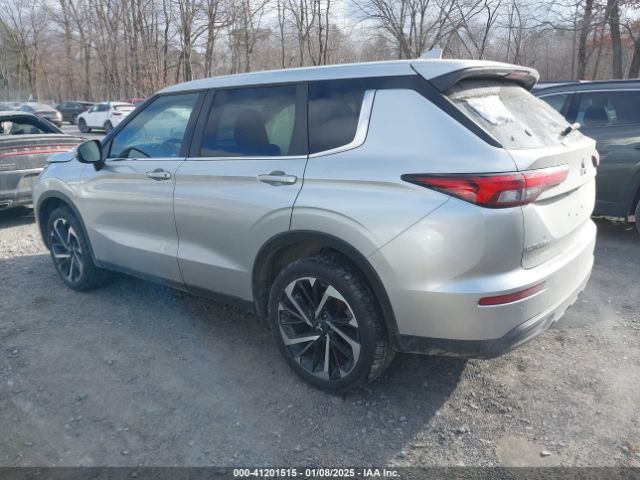 2022 MITSUBISHI OUTLANDER JA4J4TA87NZ007569 Photo 2