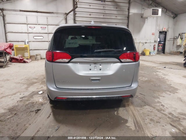 2C4RC1BG1HR753083 Chrysler Pacifica Touring Plus