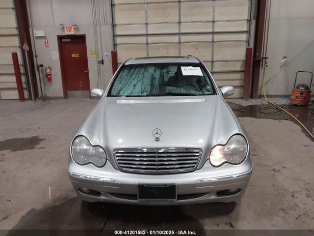 2004 Mercedes-benz C 240 4matic მანქანა იყიდება აუქციონზე, vin: WDBRF81J34F460296, აუქციონის ნომერი: 41201582
