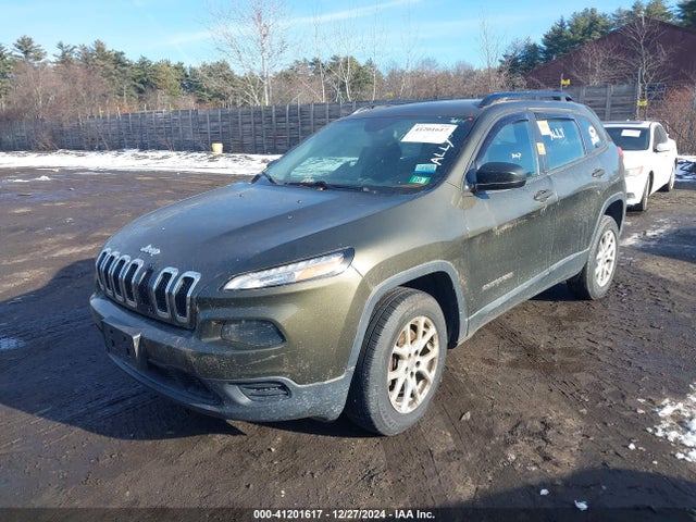 1C4PJMAB6GW110710 Jeep Cherokee Sport
