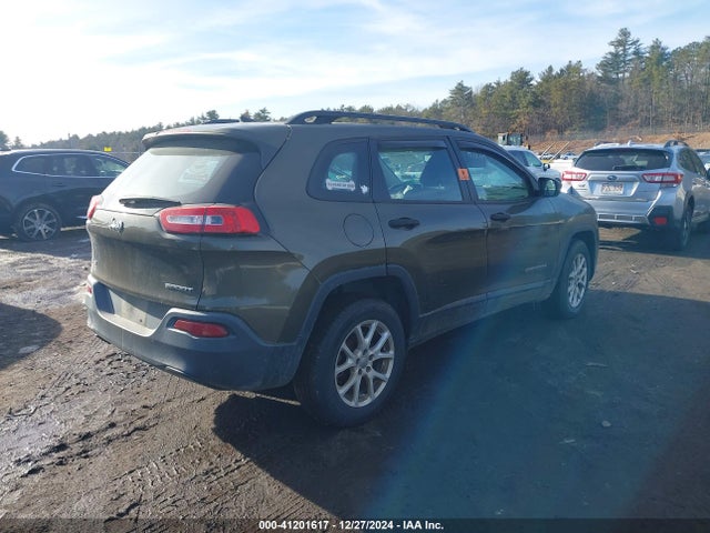 1C4PJMAB6GW110710 Jeep Cherokee Sport