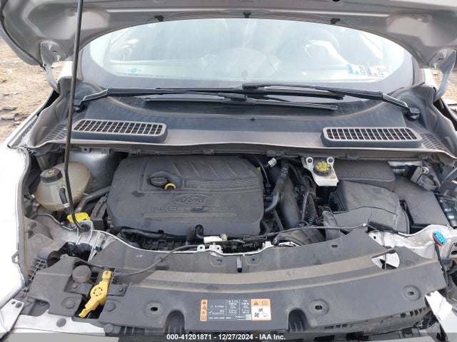 1FMCU0GD9HUC58883 Ford ESCAPE SE