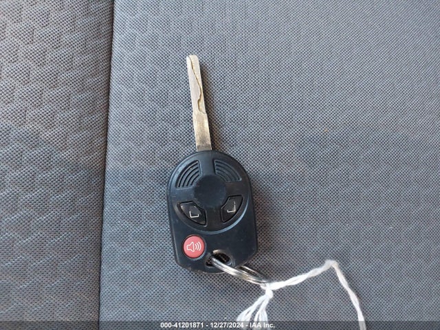 1FMCU0GD9HUC58883 Ford ESCAPE SE