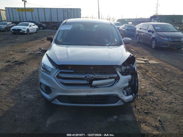 1FMCU0GD9HUC58883 Ford ESCAPE SE