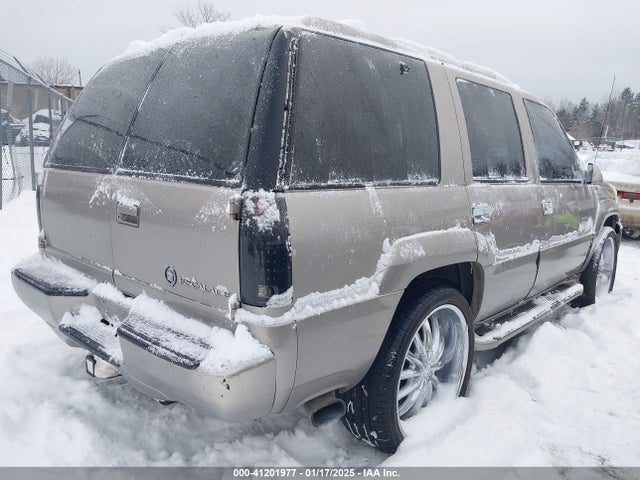 2000 CADILLAC ESCALADE 1GYEK13R4YR144703 Photo 3