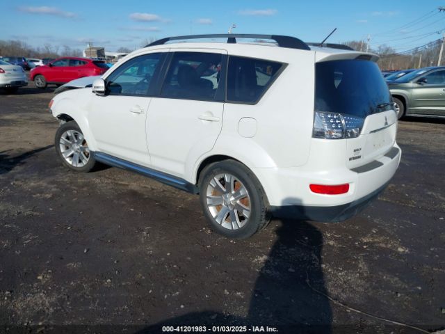 2012 MITSUBISHI OUTLANDER JA4JT3AW1CU000712 Photo 2