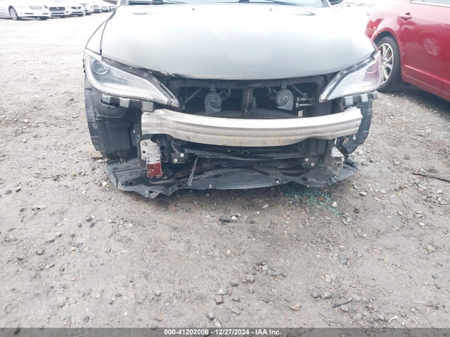 1C3CCCAB0FN640618 Chrysler 200 Limited