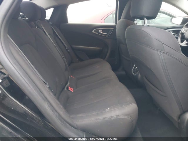 1C3CCCAB0FN640618 Chrysler 200 Limited