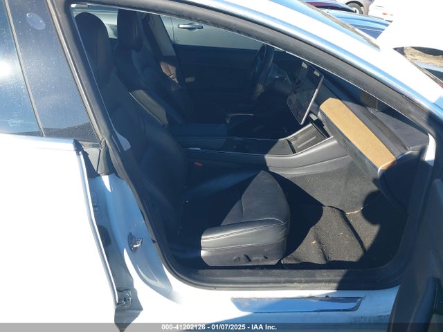 2020 TESLA MODEL 3 5YJ3E1EA3LF634057 Photo 4