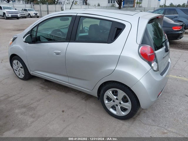 Chevrolet Spark 1lt Cvt 2015 KL8CD6S99FC760248 Image 3