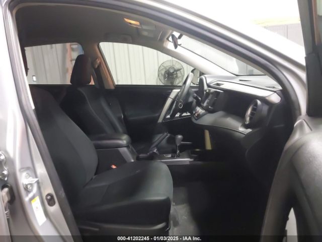 2T3ZFREV6HW382184 Toyota RAV4 LE