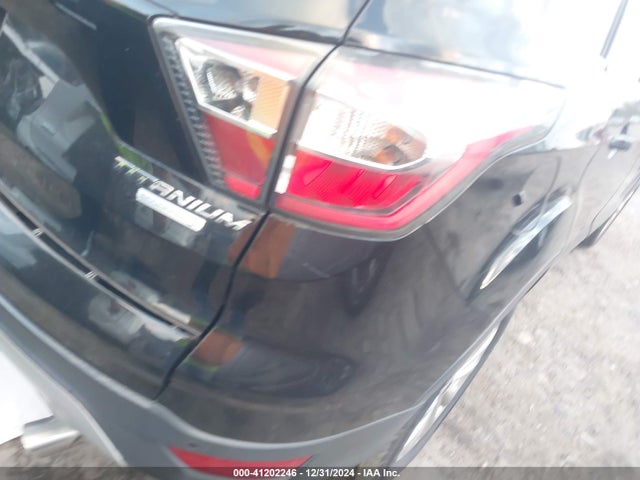 Ford Escape Titanium 2017 1FMCU0J90HUB14658 Image 17