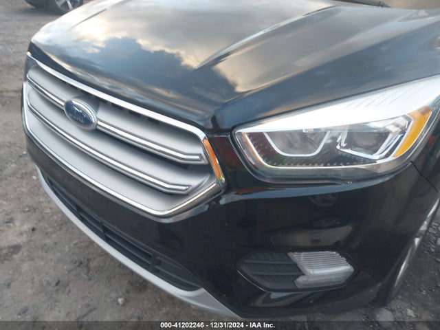 Ford Escape Titanium 2017 1FMCU0J90HUB14658 Image 18