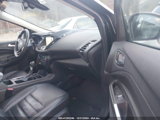 Ford Escape Titanium 2017 1FMCU0J90HUB14658 Image 5