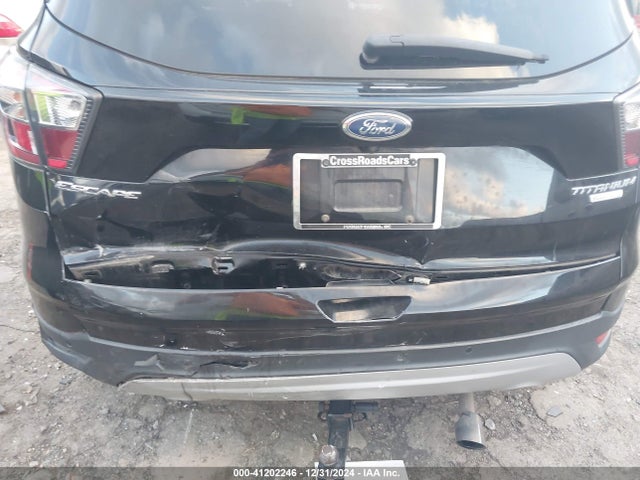 Ford Escape Titanium 2017 1FMCU0J90HUB14658 Image 6