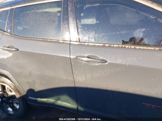 3C4NJDDB9JT465709 Jeep Compass Trailhawk 4x4