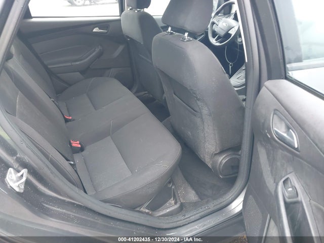 Ford FOCUS SE 2016 1FADP3F26GL365269 Image 8