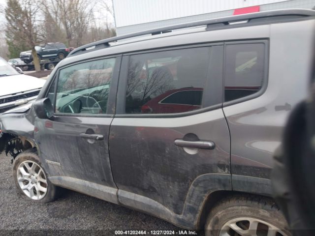 ZACCJBBB8JPG86160 Jeep Renegade Latitude 4x4