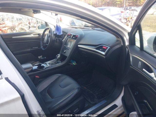 3FA6P0SU2ER356713 Ford Fusion Energi Titanium