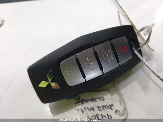 2022 MITSUBISHI OUTLANDER JA4J3UA80NZ065533 Photo 10