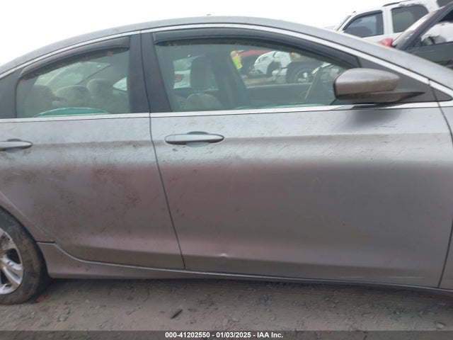 1C3CCCAB2FN587131 Chrysler 200 Limited