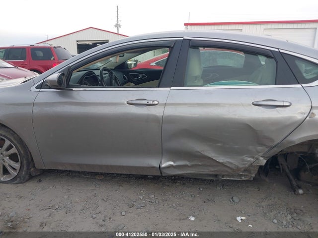 1C3CCCAB2FN587131 Chrysler 200 Limited