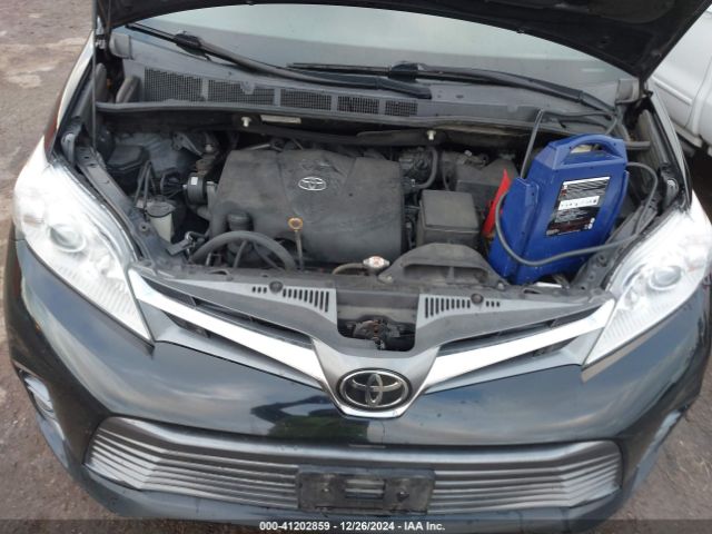 5TDYZ3DC4KS994036 Toyota Sienna Xle 8 Passenger